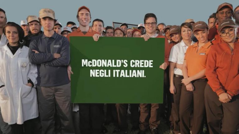 Trovare lavoro in Italia negli anni della crisi più nera? Succede solo da McDonald’s: «Mille nuovi posti nel 2014»
