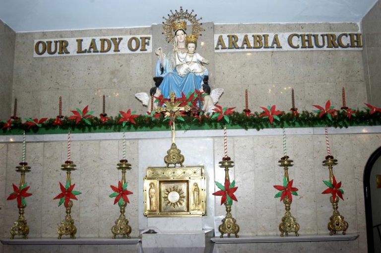 Francia. L’islam vuole occupare i templi vuoti dei cristiani? Prima «faccia costruire chiese in Arabia»