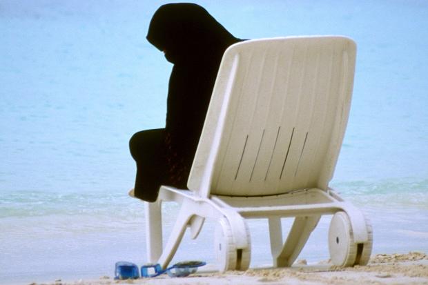 Maldive, omicida sedicenne rischia la pena di morte. «Applicare la sharia in modo perfetto»
