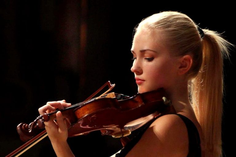 Anastasiya Petryshak: il mio violino è la chiave per entrare in un altro mondo
