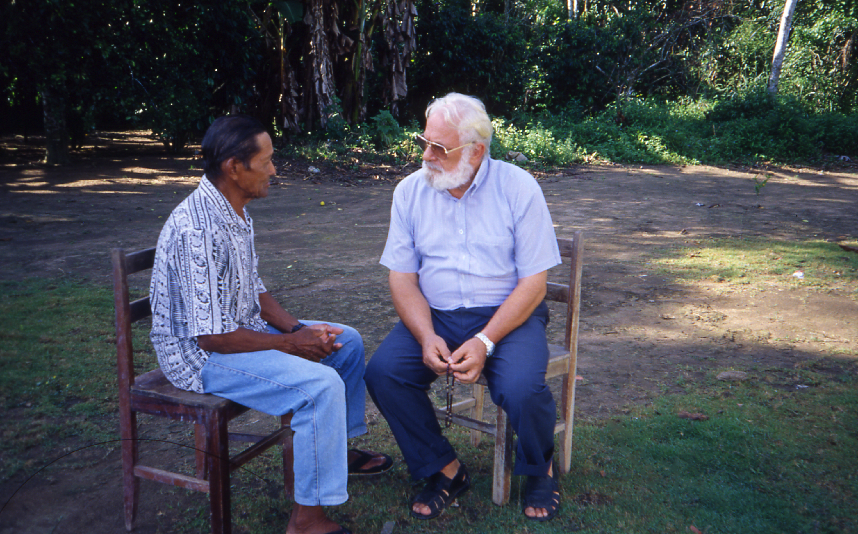 Padre Piero Belcredi Brasile, Parintins - giugno 2001 Diapositiva