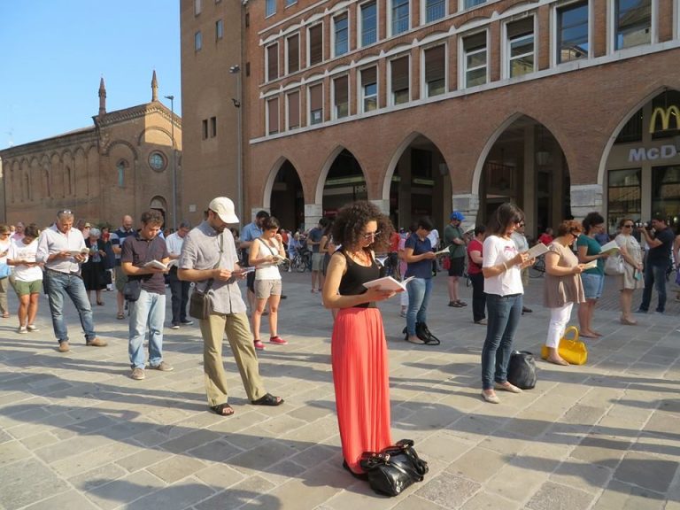 100 piazze per la famiglia. Se non ora, quando? Se non qui, dove? Se non tu, chi?