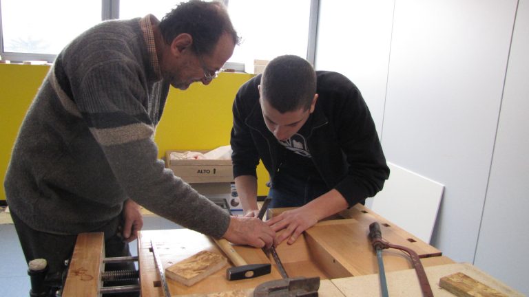 Un pezzo di legno non è solo un pezzo di legno. È la promessa su cui costruire il proprio futuro