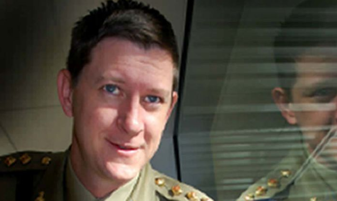 Australia. Membri dell’esercito sfilano in divisa al gay pride: il maggiore Gaynor protesta e viene licenziato