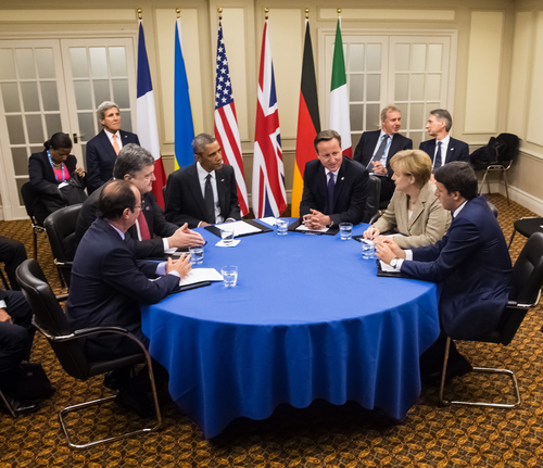 vertice-nato-ucraina-merkel-obama-hollande-renzi-shutterstock_216141940