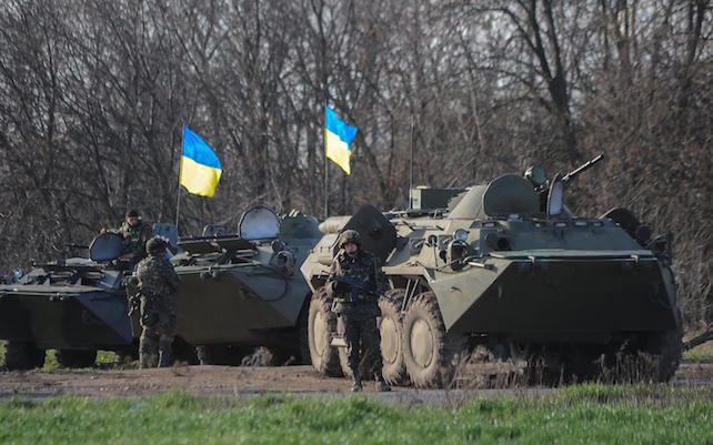 >>>ANSA/KIEV ATTACCA FILORUSSI, EST UCRAINA SULL'ORLO DELLA GUERRA