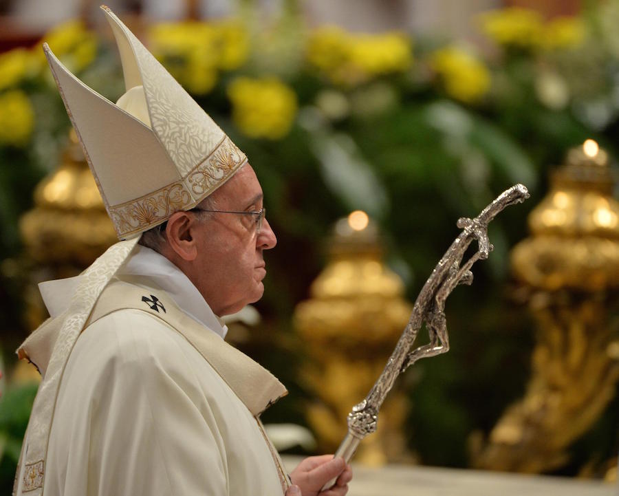 Papa a religiosi, no a una consacrazione 'light', disincarnata