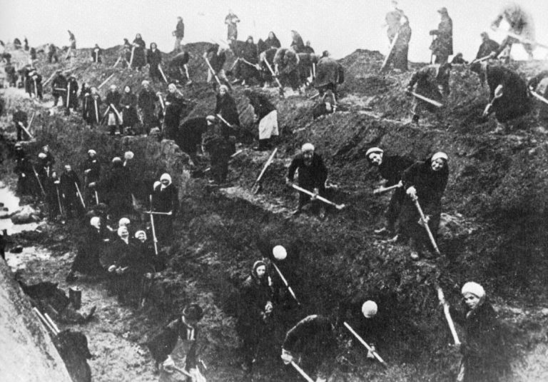 Miracolo nei gulag. Così otto donne, nel fondo dell’inferno, hanno fatto trionfare la bellezza