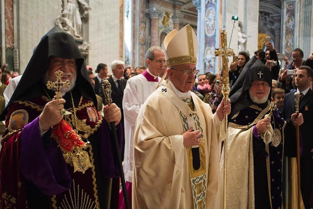 Pope Francis leads the Mass for the centenary of the Armenian "martyrdom"