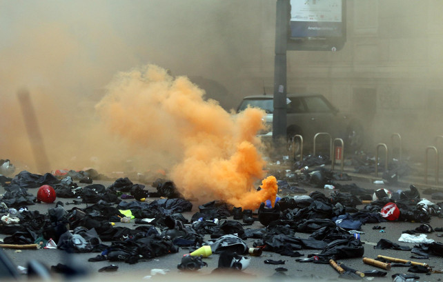 no-expo-milano-black-bloc-foto-ansa