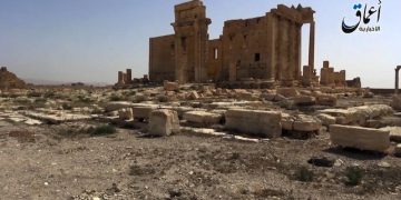 Nel fermo immagine tratto da un video pubblicato da Aamaq News Agency, media vicino all'Isis, il 26 maggio 2015, i resti archeologici di Palmira apparentemente intatti dopo la conquista da parte del gruppo, il 20 maggio. ANSA/ INTERNET / Aamaq News Agency +++ NO SALES - EDITORIAL USE ONLY +++