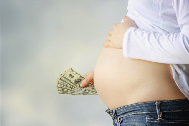 utero-affitto-maternità-surrogata-shutter