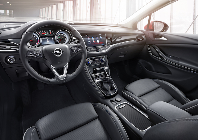 Opel-Astra-interior