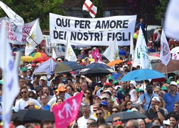 La manifestazionea piazza San Giovanni, Roma, 20 giugno 2015. ANSA/ETTORE FERRARI