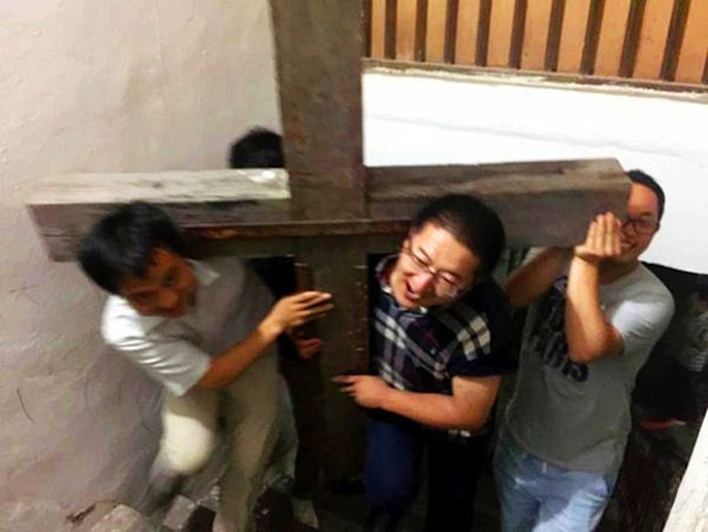 Cina. È sparito di nuovo Zhang Kai, l’avvocato che difende le chiese dalla furia del partito comunista