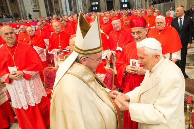 papa-francesco-bnenedetto-xvi-ansa