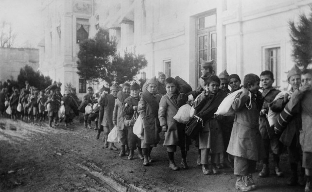 armeni-turchia-deportazione-genocidio-shutterstock_249571189