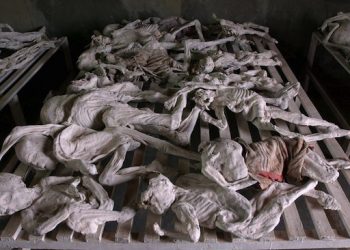 epa04156387 (FILE) A file photo dated 22 August 2003 showing the mummified remains of some of the thousands of people that were killed at Murambi Technical School in southern Rwanda during the 1994 genocide in which an estimated 800,000 Tutsi and moderate Hutu Rwandans perished. The school is now a memorial site to the tragedy that engulfed this tiny country just over nine years ago. On Monday, 07 April 2014 leaders including UN Secretary General Ban Ki-moon will gather in Kigali, Rwanda, to remember the events in 1994, when around 800,000 Rwandans were brutally killed in a three-month campaign by the Hutu-led government against the Tutsi population.  EPA/STEPHEN MORRISON