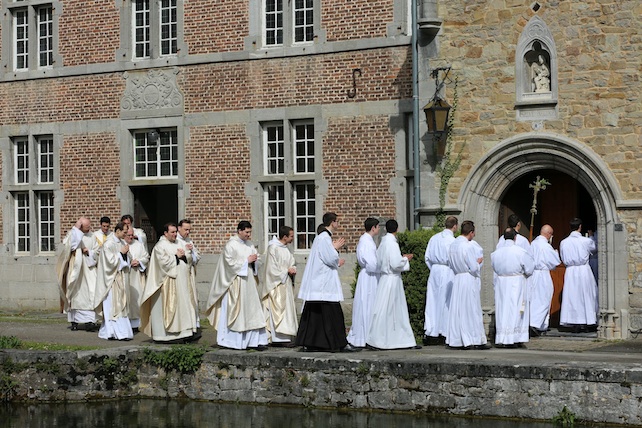 belgio-bruxelles-fraternita-santi-apostoli