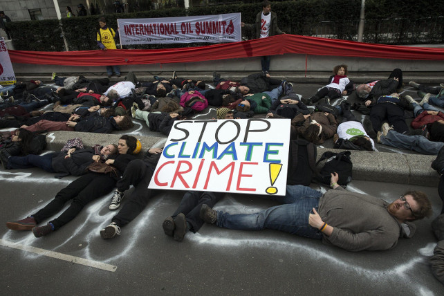 cambiamenti-climatici-protesta-parigi-ansa