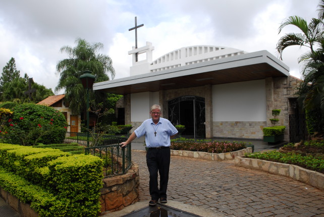 padre-aldo-trento-paraguay-parrocchia-san-rafael-chiesa