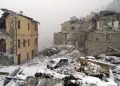 Un momento dell'intensa nevicata che ha interessato la zona colpita dal terremoto di Arquatadel Tronto, 5 Gennaio 2017. ANSA/ US/ VIGILI DEL FUOCO 

+++ NO SALES EDITORIAL USE ONLY +++