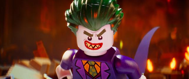Lego Batman. Si ride di gusto su lui e altri eroi