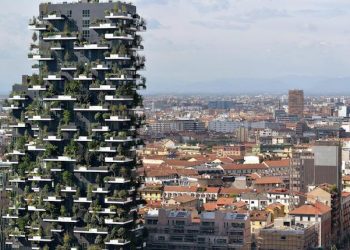epa04495506 A handout released by the German Architecture Museum shows the gardens of the office highrise†Bosco Verticale in Milan, Italy, 27†June 2014. The unusual building has won the International Highrise Award worth 50,000 euros. It has been awarded every two years by the city of Frankfurt and the German Architecture Museum since 2004.  EPA/KIRSTEN BUCHER / HANDOUT  EPA/KIRSTEN BUCHER / HANDOUT MANDATORY CREDIT HANDOUT EDITORIAL USE ONLY/NO SALES