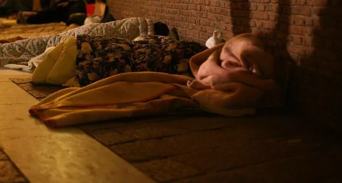 La disumanità nell’uccidere col fuoco un inerme clochard