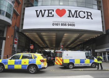 Police evacuate Arundel shopping centre near to the Manchester Arena in central Manchester, England Tuesday May 23 2017. Police confirmed that 19 people were killed in an explosion following a Ariana Grande concert at the venue late Monday evening.  (AP Photo/Rui Vieira)