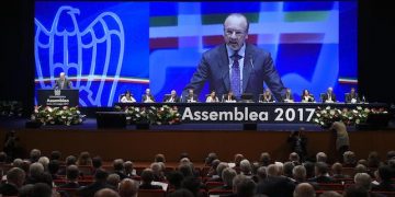 Il presidente di Confindustria Vincenzo Boccia durante l'Assemblea di Confindustria a Roma, 24 maggio 2017. ANSA / LUIGI MISTRULLI