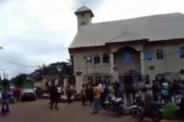Nigeria, strage cristiani: «Per ora il bilancio è di 13 morti e 26 feriti»
