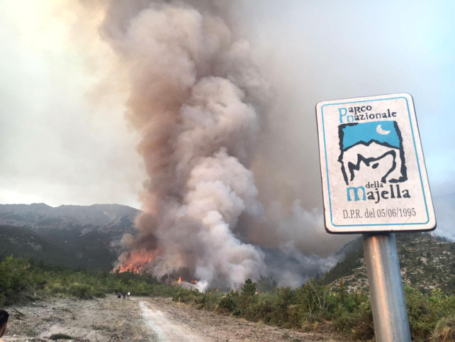 incendio-monte-morrone-maiella-ansa