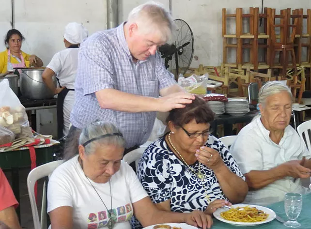 Te Deum per padre Aldo Trento e la sua vita tra i poveri