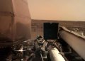 epa07192379 A handout photo made available by NASA late 26 November 2018, made with the Instrument Deployment Camera (IDC), located on the robotic arm of NASA's InSight lander, that took this picture off the Martian surface on 26 November 2018, the same day the spacecraft touched down on the Red Planet. The camera's transparent dust cover is still on in this image, to prevent particulates kicked up during landing from settling on the camera's lens. This image was relayed from InSight to Earth via NASA's Odyssey spacecraft, currently orbiting Mars.  EPA/NASA HANDOUT  HANDOUT EDITORIAL USE ONLY