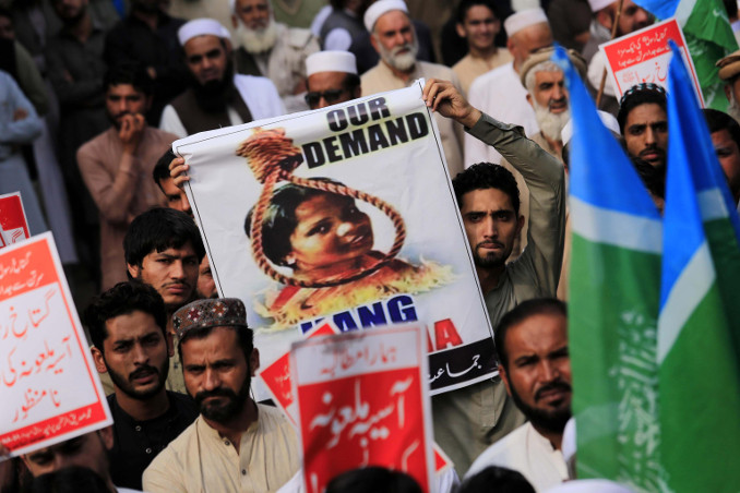 Proteste in Pakistan per l'assoluzione di Asia Bibi dalla condanna a morte per blasfemia