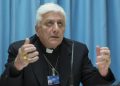 epa05213955 Antoine Audo, Chaldean Bishop of Aleppo, speaks during a press conference about the Situation in Syria, in Geneva, Switzerland, 16 March 2016.  EPA/MARTIAL TREZZINI