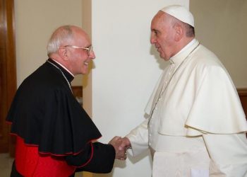 epa04349058 A handout picture made available on 11 August 2014 by Vatican newspaper Osservatore Romano shows Pope Francis (R) meeting with Cardinal Fernando Filoni (L) in the Vatican, 10 August 2014. Pope Francis appointed Cardinal Fernando Filoni as his personal envoy to Iraq. Filoni is tasked with bringing the pope's personal message of solidarity as well as financial aid. Iraq has suffered increasing violence during the last year, much of it blamed on the Islamic State.  EPA/OSSERVATORE ROMANO / HANDOUT  HANDOUT EDITORIAL USE ONLY/NO SALES
