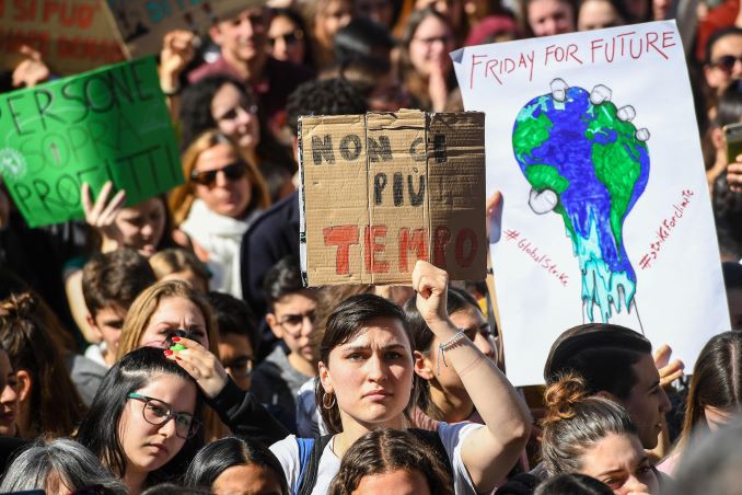 Proteste per il clima. Studenti delle scuole cattoliche obbligati a manifestare nelle Fiandre