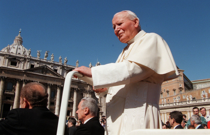 Auguri Di Natale Di Karol Wojtyla.Non Si Deve Adattare Il Vangelo Alla Cultura Ma Al Contrario Cristianizzare Le Culture Tempi