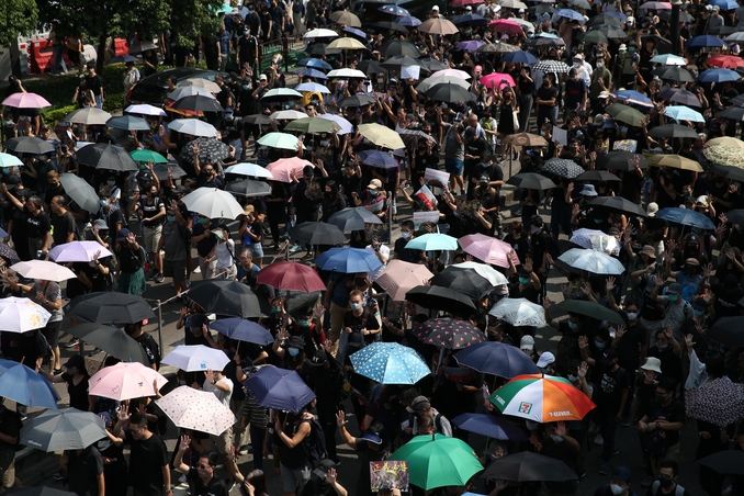 protesta hong kong cina