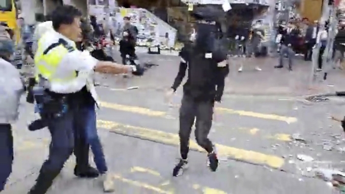 hong kong polizia violenze proteste