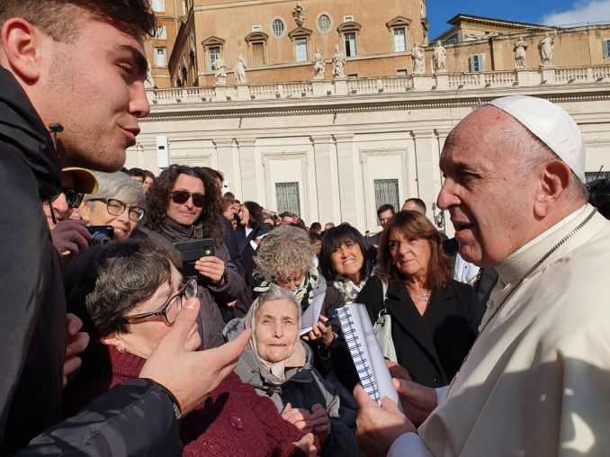 Incontra Il Papà Che L'ha Violentata Per Anni