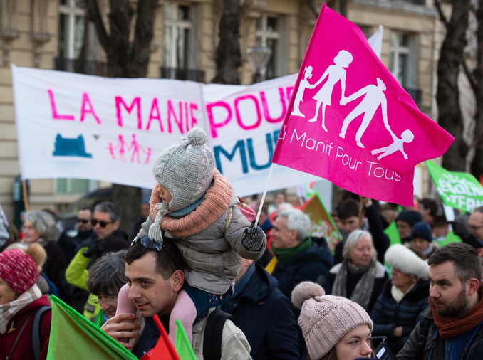 francia bioetica protesta