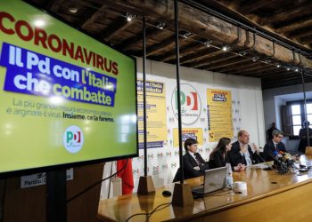 Debora Serracchiani, Anna Ascani, Nicola Zingaretti, Andrea Orlando alla conferenza del Pd sull'emergenza coronavirus