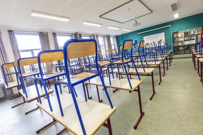 Aula di scuola chiusa per coronavirus