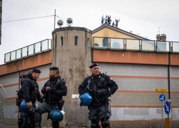 Rivolta nel carcere di San Vittore a Milano per l'emergenza coronavirus