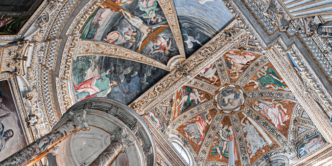 Soffitto affrescato della Certosa di Garegnano a Milano