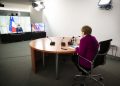 Angela Merkel in video conferenza con Emmanuel Macron