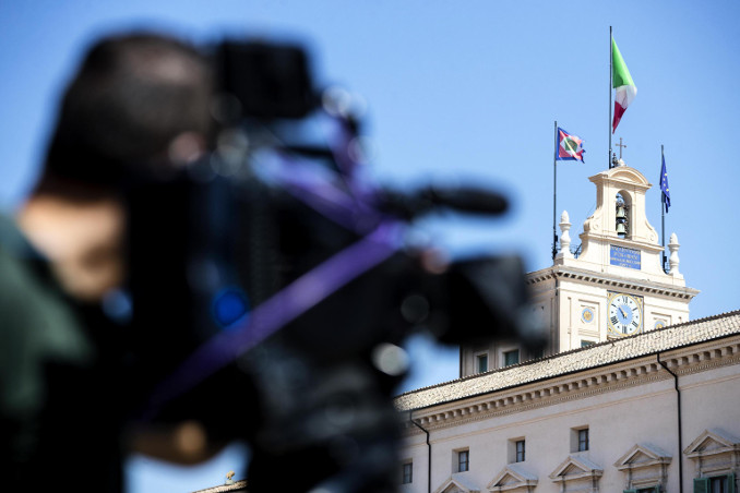 Telecamera davanti al Quirinale